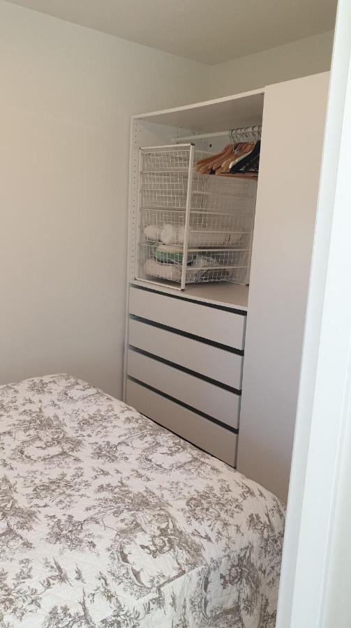Modern Basement Apartments Stavanger, Sola Airport, Kjerag, Preikestolen ภายนอก รูปภาพ