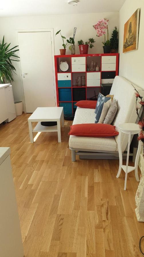 Modern Basement Apartments Stavanger, Sola Airport, Kjerag, Preikestolen ภายนอก รูปภาพ
